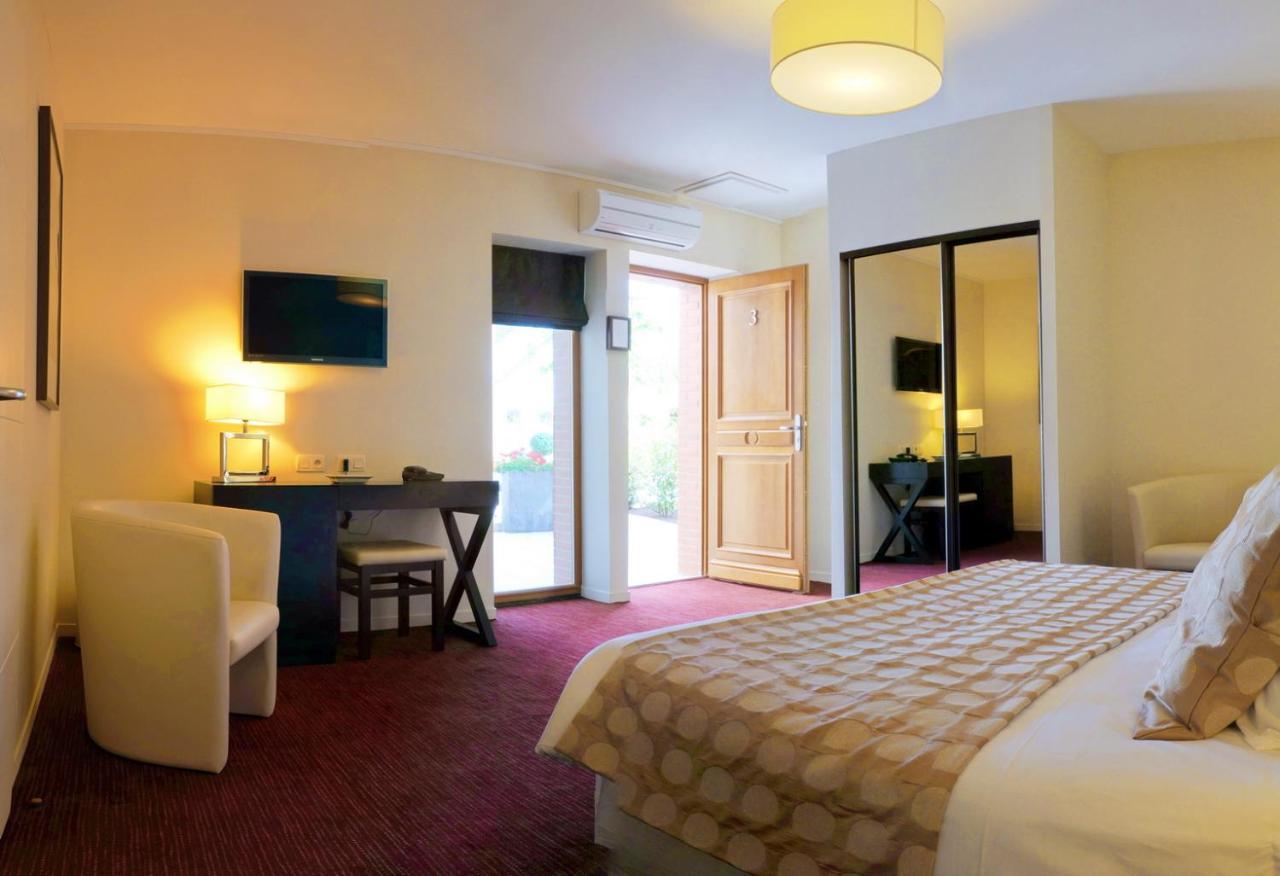 Hotel Burgevin سولي-سوغ -لواغ المظهر الخارجي الصورة
